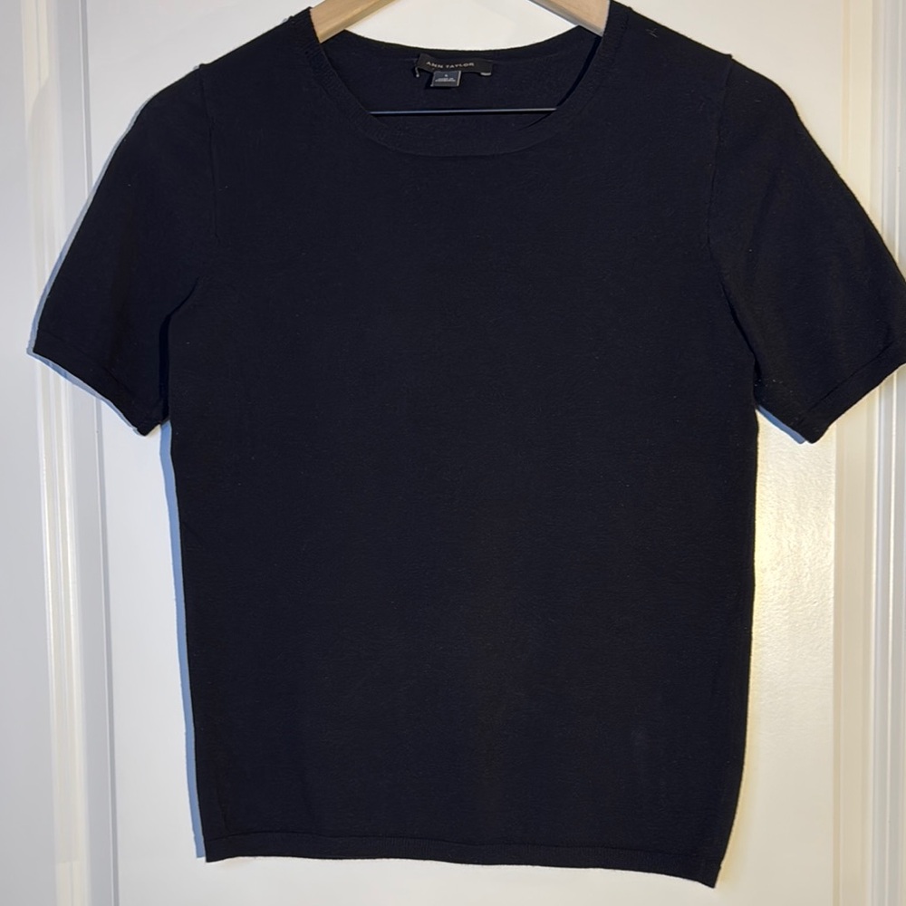 Ann Taylor Blue Fitted Short Sleeve T-Shirt
